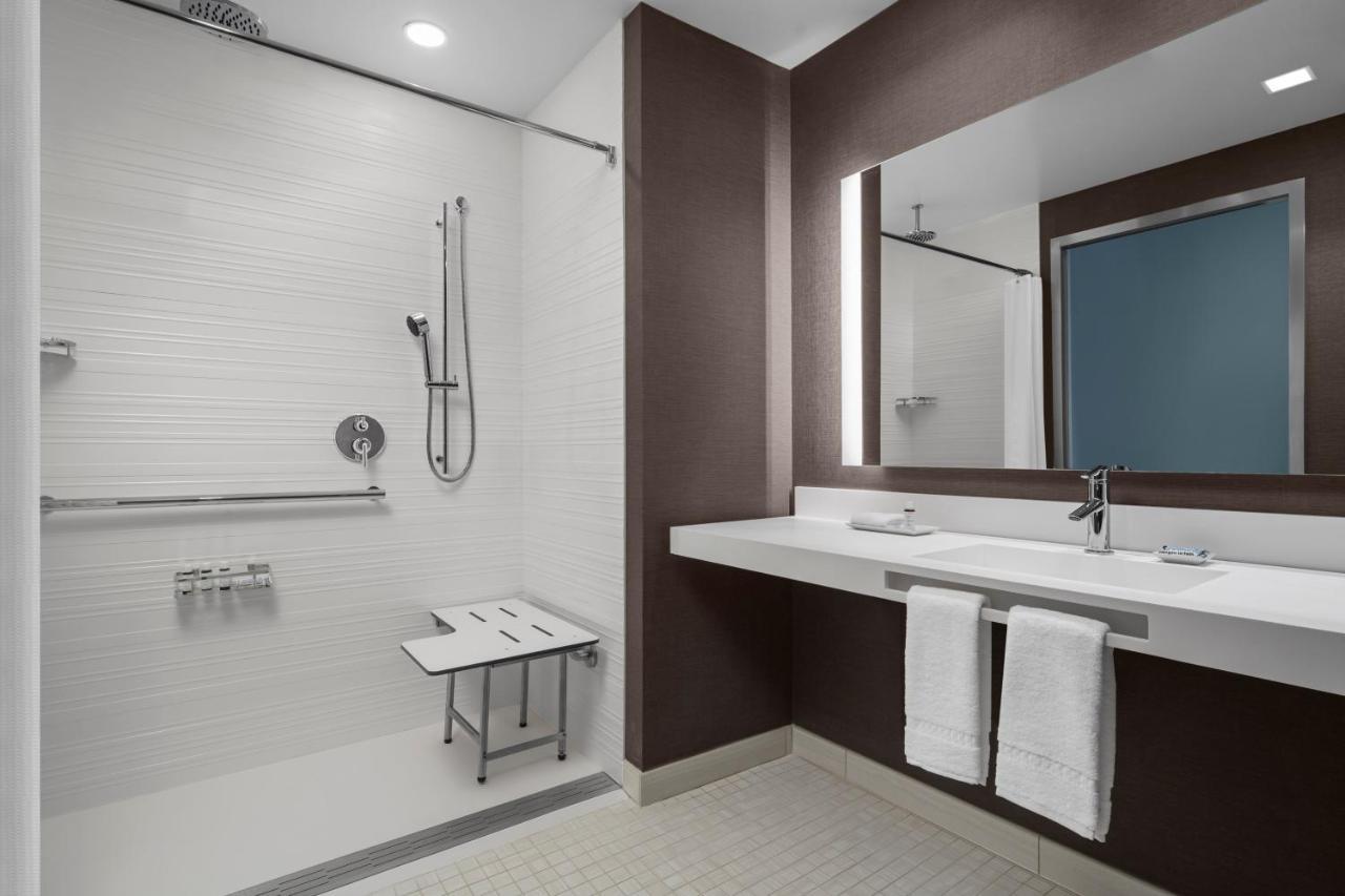 Ac Hotel By Marriott Columbus Downtown Екстер'єр фото